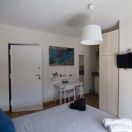 Le Stanze Di Adele Bed & Breakfast ลาควิลา ภายนอก รูปภาพ