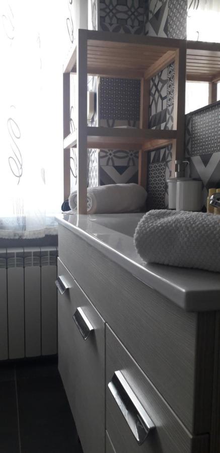 Le Stanze Di Adele Bed & Breakfast ลาควิลา ภายนอก รูปภาพ