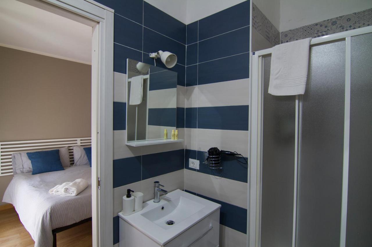 Le Stanze Di Adele Bed & Breakfast ลาควิลา ภายนอก รูปภาพ