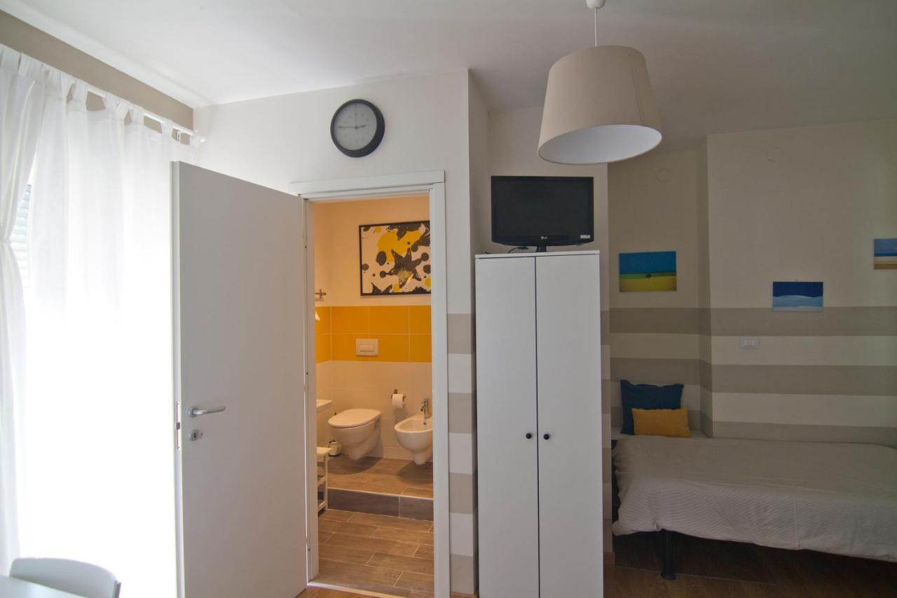 Le Stanze Di Adele Bed & Breakfast ลาควิลา ภายนอก รูปภาพ