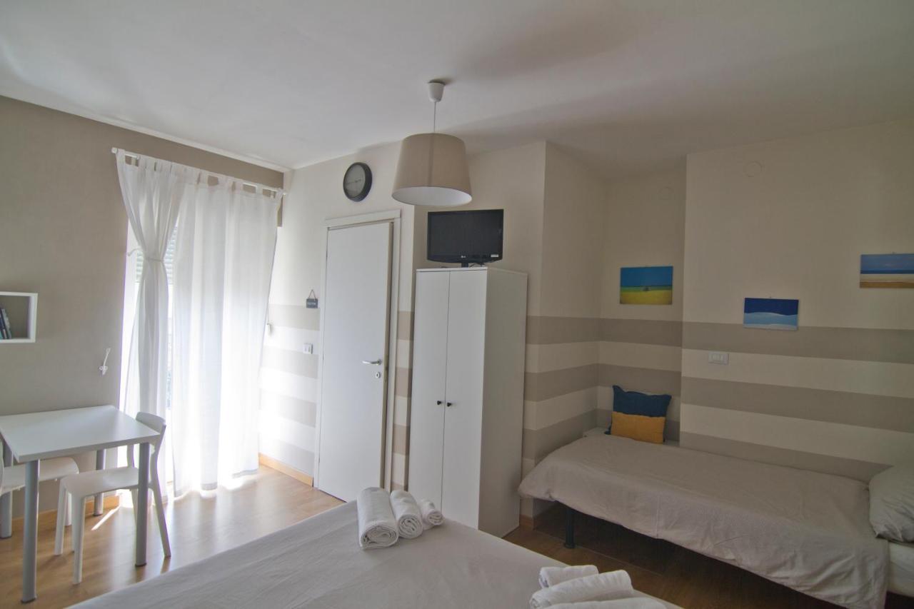 Le Stanze Di Adele Bed & Breakfast ลาควิลา ภายนอก รูปภาพ