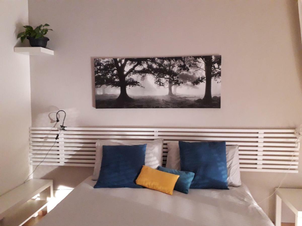 Le Stanze Di Adele Bed & Breakfast ลาควิลา ภายนอก รูปภาพ